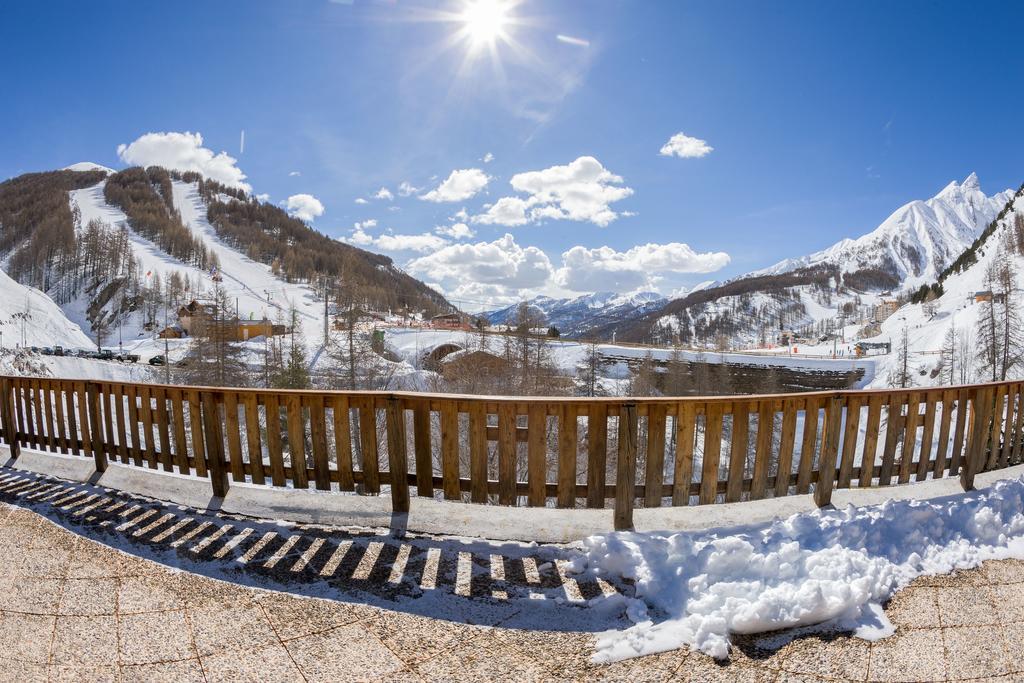 Hotel Le Sestriere à Allos Extérieur photo